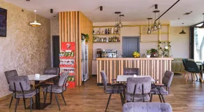 Airport Garden Hotel - Image 3
