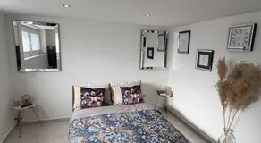 Joli appartement au calme avec place de parking privé - Image 2