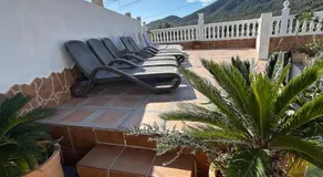 Villa FAMARA CASA EN MALAGA CERCA DE PLAYA Y AEROPUERTO HASTA 10 PERSONAS CON PISCINA PRIVADA - Image 5