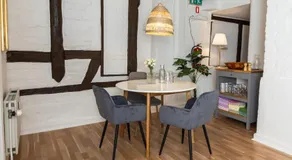 Hotel Hamlet - Image 4