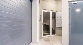 Studio brand new apartment #28 in new building with free parking in city center - Image 5