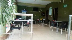 Prowess Hotel and Suites - Image 3