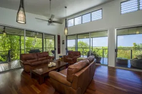 Horseshoe Bay Vista - Horseshoe Bay, QLD - Image 3