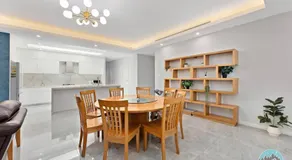 Aircabin - Fairfield - Modern - 6 Bedrooms House - Image 4