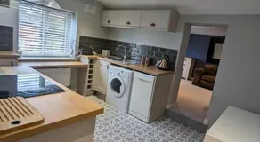 Blue Bell Apartment - Image 2