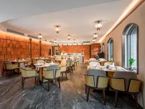 Beijing Jinbao Street Wangfujing Yecheng Chonpines Hotel - Image 5