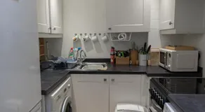 Kingsway Apartment - Image 3