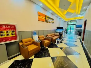 Lanxin Hotel (Zhongchuan Airport Rainbow City) - Image 3