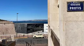 Nice T2 - sea view and view of the Major cathedral - Image 5
