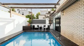 "Charm & Cozy 4BR - 3BA with Pool & Barbecue" - Image 4