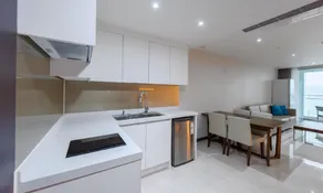 Venezia Hotel and Suite - Image 4