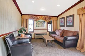 Inn Madison Heights, MI - Image 2
