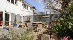 The Orchard Close Art House - Image 5