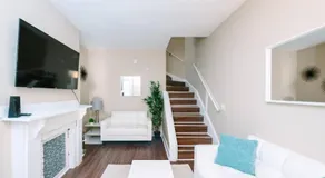 Free Parking - High Speed Internet - Yard - Image 2