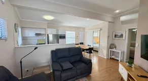 The Beach Quarters - Image 4
