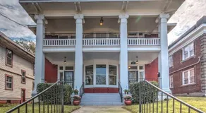 Splendid Colonial in Midtown with Parking - Image 5