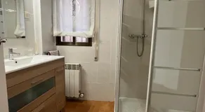 Santa Coloma Apartamentos - Image 2