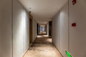 Huaqiao Hotel - Image 5