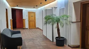 Jupiter - Private Room with Shared Kitchen Shower and Toilet - Chur Old Town - Image 3