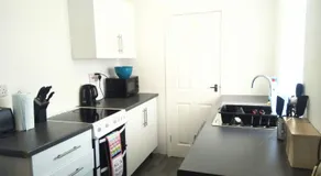 Seabreeze Apartment - Image 2