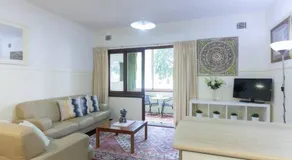B9 Crawley Apartment 1 BRM & Sleepout near UWA - Image 2