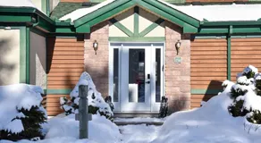 2-Level Home - Tremblant Mountain View - Fireplace - Image 4