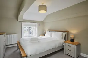 Hayy Bondgate Cottage 3 Bedroom Harewood - Image 2