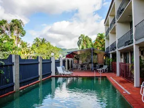 Cairns Holiday Lodge - Image 3