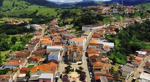Pousada Moporã, a antiga pousada do Waldir, com amplas suítes no centro de Aiuruoca - Image 4