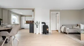 Modern 5BR House - Central - 2,5 Bathroom - Terrace - Parking - Image 4