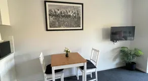 River Gardens Axedale Pet Friendly Farmstay B&B - Image 5