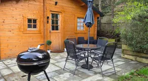 Secluded Log Cabin escape - Image 4