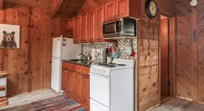 Azalea Pine Bungalow - Image 2