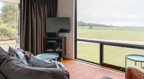 Black Cockatoo Cottages - Image 3