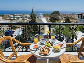 Anemone Luxury Suites - Image 4