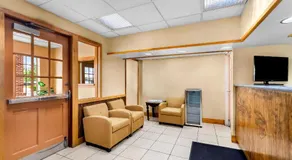 Suburban Studios Chattanooga Northeast - Ooltewah - Image 4