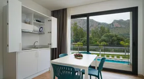 Ella Suites Apartments - Image 3