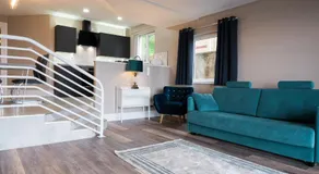Bayview Apartments - Image 2