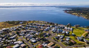 Lakehouse on Waverley - Image 5