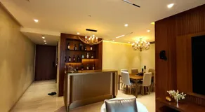 Luxury Apartment in Andheri near Mumbai Airport - Image 3
