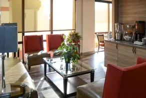 Clarion Inn near Lookout Mountain - Image 5