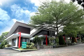 Grand Ussu Hotel & Convention - Image 4