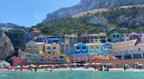Spectacular Beachfront Duplex on the Mediterranean - Caleta, Catalan Bay - Image 4