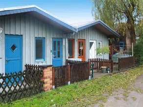 Bådehus i Mirow med overdækket terrasse - Image 1