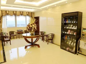 GreenTree Inn Suzhou Industrial Zone Yangcheng Lake Weiting Mong Kok Express Hotel - Image 4