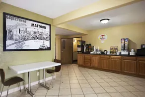 Hotel Mattoon - Image 4