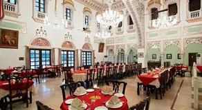 Laxmi Vilas Palace - Image 3