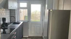 Small Doble, Shared House - Image 5