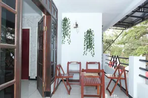 OYO 1380 Velodrome Family House Syariah - Image 5