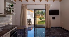 Paradise Apartments Artemida - Image 3